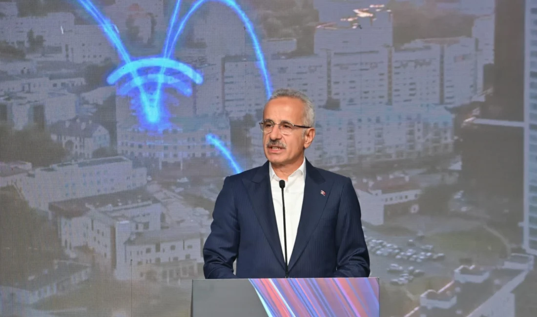 Ulaştırma Bakanı Abdulkadir Uraloğlu,