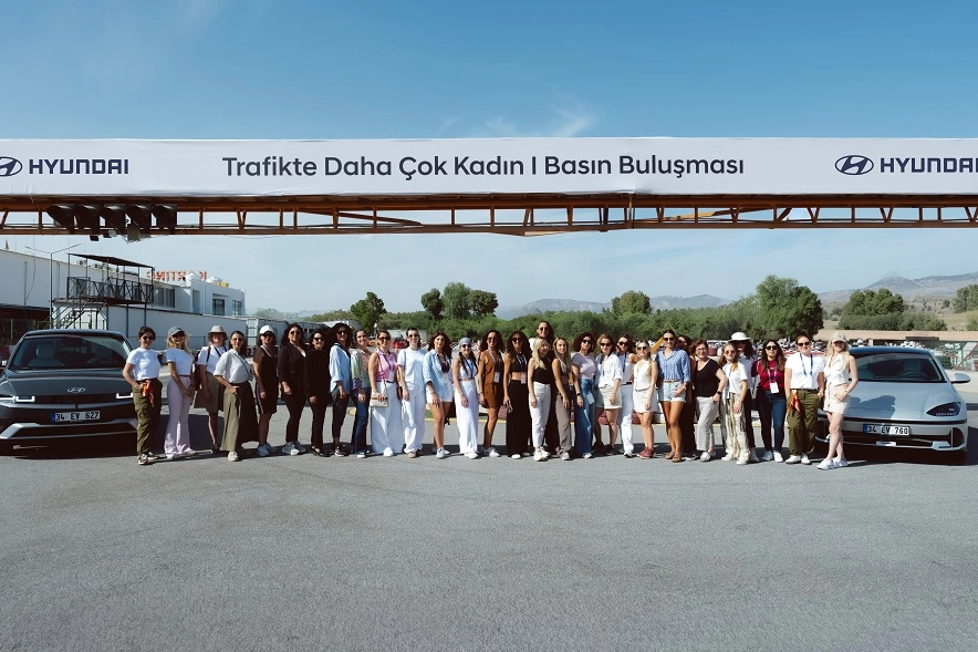 Kadın sürücüleri cesaretlendiren proje Kadın sürücüleri trafikte daha