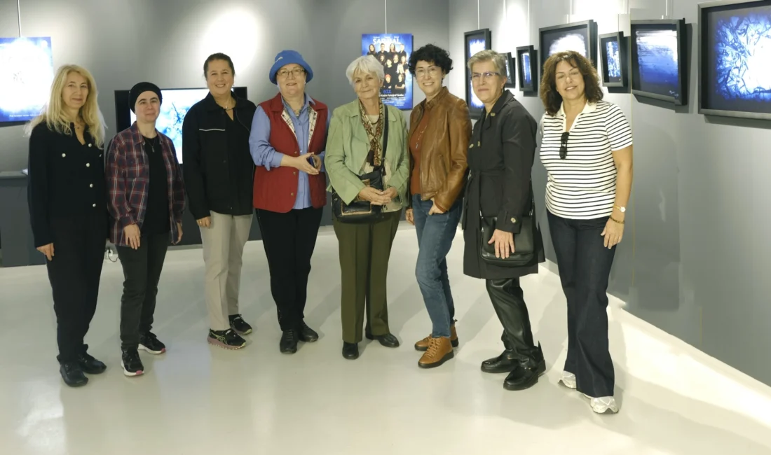 Necla Orhan ‘Sarmal’ Sergisi’nin konuğu oldu Oluşumunun beşinci yılını ‘SARMAL’