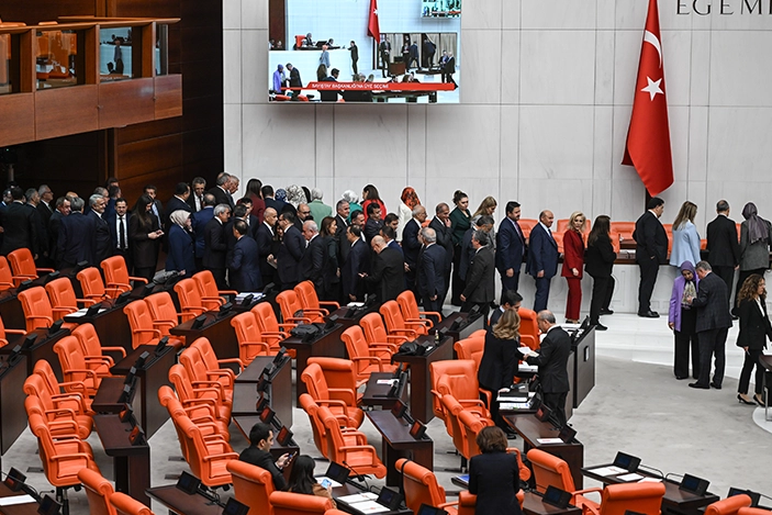 TBMM Genel Kurulunda, Eşref
